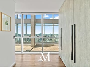 Venta- Penthouse- Torre Bellini - PISO 44 - 3 ambientes- Vista al rio  - 2 cocheras