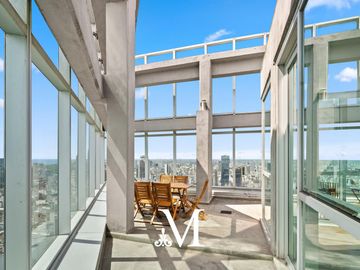Venta- Penthouse- Torre Bellini - PISO 44 - 3 ambientes- Vista al rio  - 2 cocheras