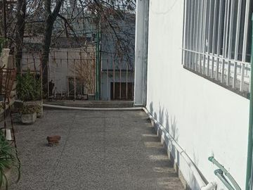 Casa en venta - 2 Dormitorios 1 Baño - Cochera - 220Mts2 - Tolosa