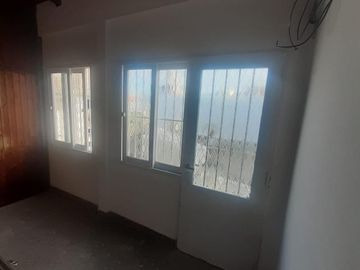 Casa en venta - 2 Dormitorios 1 Baño - Cochera - 220Mts2 - Tolosa