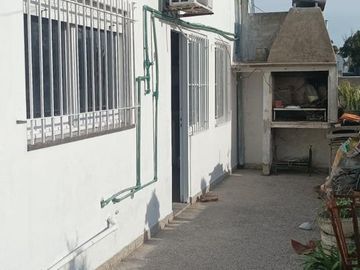 Casa en venta - 2 Dormitorios 1 Baño - Cochera - 220Mts2 - Tolosa