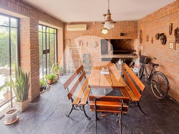 Hermosa casa en Venta en COUNTRY MASCHWITZ CLUB
