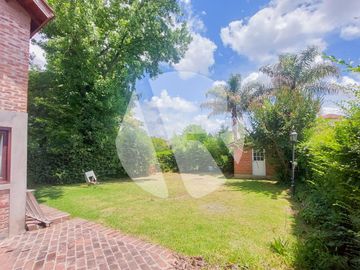 Hermosa casa en Venta en COUNTRY MASCHWITZ CLUB