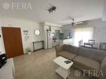 Venta departamento 2 ambientes con balcón en Wilde (31053)