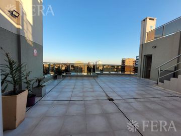 Venta departamento 2 ambientes con balcón en Wilde (31053)