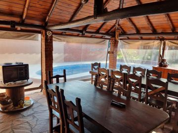 Chalet con pileta en venta  en Ituzaingó Norte