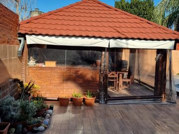 Chalet con pileta en venta  en Ituzaingó Norte