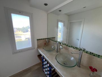 VENTA, CASA, COSTA ESMERALDA, RESIDENCIAL I, LOTE AL 500