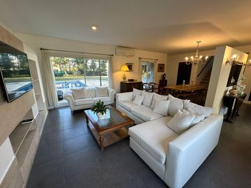 Casa en   en venta en Benavidez, barrio San Isidro Labrador