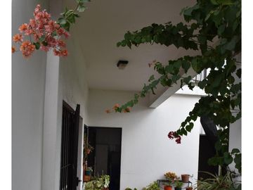 Casa en venta - 3 Dormitorios 2 Baños - Cochera - 398Mts2 - Ituzaingó