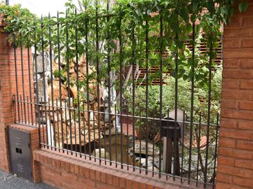 Casa en venta - 3 Dormitorios 2 Baños - Cochera - 398Mts2 - Ituzaingó