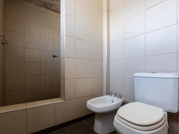 VENTA/PERMUTA- Casa 3 dormitorios. Alvear.
