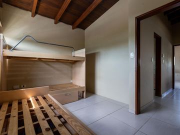 VENTA/PERMUTA- Casa 3 dormitorios. Alvear.