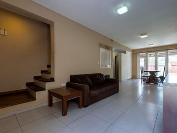VENTA/PERMUTA- Casa 3 dormitorios. Alvear.