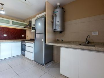 VENTA/PERMUTA- Casa 3 dormitorios. Alvear.