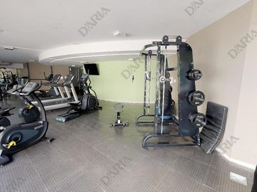 Departamento en venta, 3 dormitorios, dependencia, doble cochera, edificio con amenities. La Lucila.