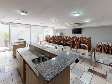Departamento en venta, 3 dormitorios, dependencia, doble cochera, edificio con amenities. La Lucila.