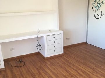 Casa en venta Olegario Andrade  183
