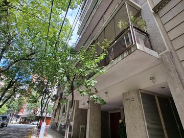 VENTA - PISO  4 AMBIENTES C/DEPENDENCIA - BALCÓN - COCHERA FIJA- CABALLITO