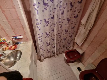 VENTA - PISO  4 AMBIENTES C/DEPENDENCIA - BALCÓN - COCHERA FIJA- CABALLITO