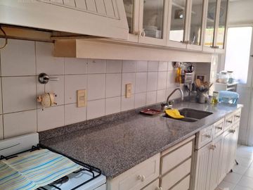 Casa en venta 3 ambientes-  en el bosque de Barrio Septiembre.