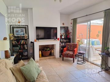 Casa en venta 3 ambientes-  en el bosque de Barrio Septiembre.