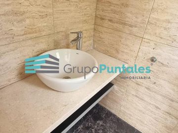 Casa en Barrio La Magdalena, en Barrio Histórico sobre hermoso lote de 1077 m2 en Canning