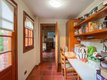 Casa 3 dormitorios, terreno 760 m2, pileta y quincho, Fisherton