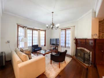 Casa 3 dormitorios, terreno 760 m2, pileta y quincho, Fisherton