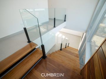 Casa a estrenar en La Castilla Club de Campo