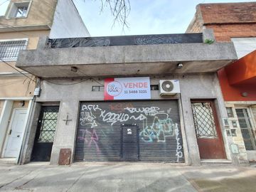 Terreno en venta, Villa Urquiza, casa con local