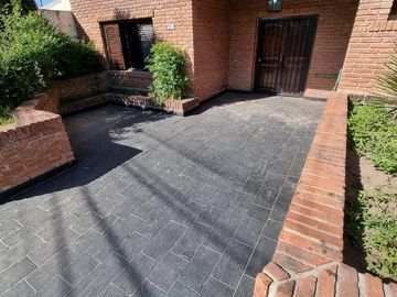 CASA 3 DORM - RECTA MARTINOLLI - Bº VILLA BELGRANO