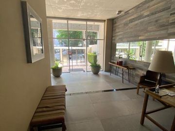 AV. MEEKS 396 LOMAS DE ZAMORA