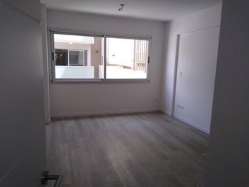 Piso A Estrenar Caballito  4 Amb 176 M2 - Balcón corrido