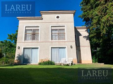 Casa en  Venta en  La Delfina