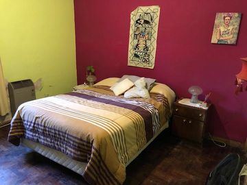 Casa - APTA CREDITO -Llavallol con departamento - Vende - Gabriel Suarez - Luzuriaga 183 - cochera 3 autos