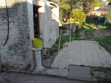 Casa en venta - 2 Dormitorios 1 Baño - Cochera - 365Mts2 - Pergamino