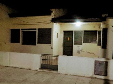 Casa en venta - 2 Dormitorios 1 Baño - Cochera - 365Mts2 - Pergamino