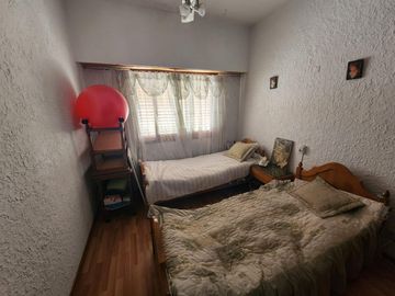 Departamento en venta - 3 Dormitorios 2 Baños - 350Mts2 - Ramos Mejia
