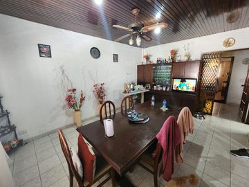 Departamento en venta - 3 Dormitorios 2 Baños - 350Mts2 - Ramos Mejia