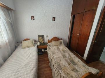 Departamento en venta - 3 Dormitorios 2 Baños - 350Mts2 - Ramos Mejia