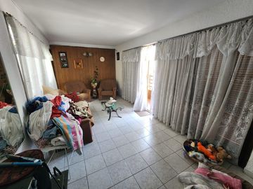 Departamento en venta - 3 Dormitorios 2 Baños - 350Mts2 - Ramos Mejia