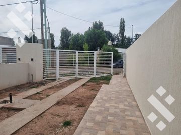 VENTA  CASA PLOTTIER