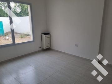 VENTA  CASA PLOTTIER