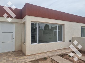 VENTA  CASA PLOTTIER
