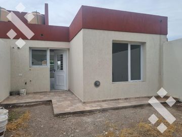 VENTA  CASA PLOTTIER