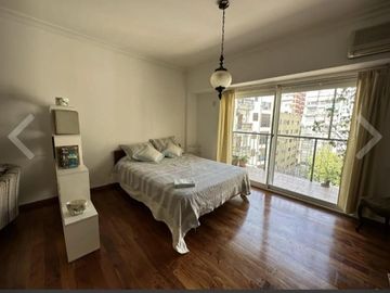 Monoambiente de Categoria Amoblado en Recoleta
