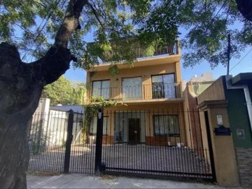 Departamento en venta - 2 Dormitorios 2 Baños - Cochera - 112Mts2 - Monte Grande