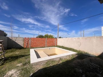 CASAS CON JARDÍN -  505 139 y 140 - Complejo Cerrado