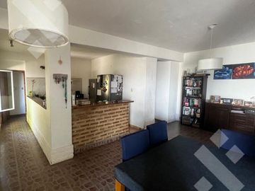 VENTA CASA 3 DORM. - B° FILIPUZZI CIPOLLETTI, RIO NEGRO